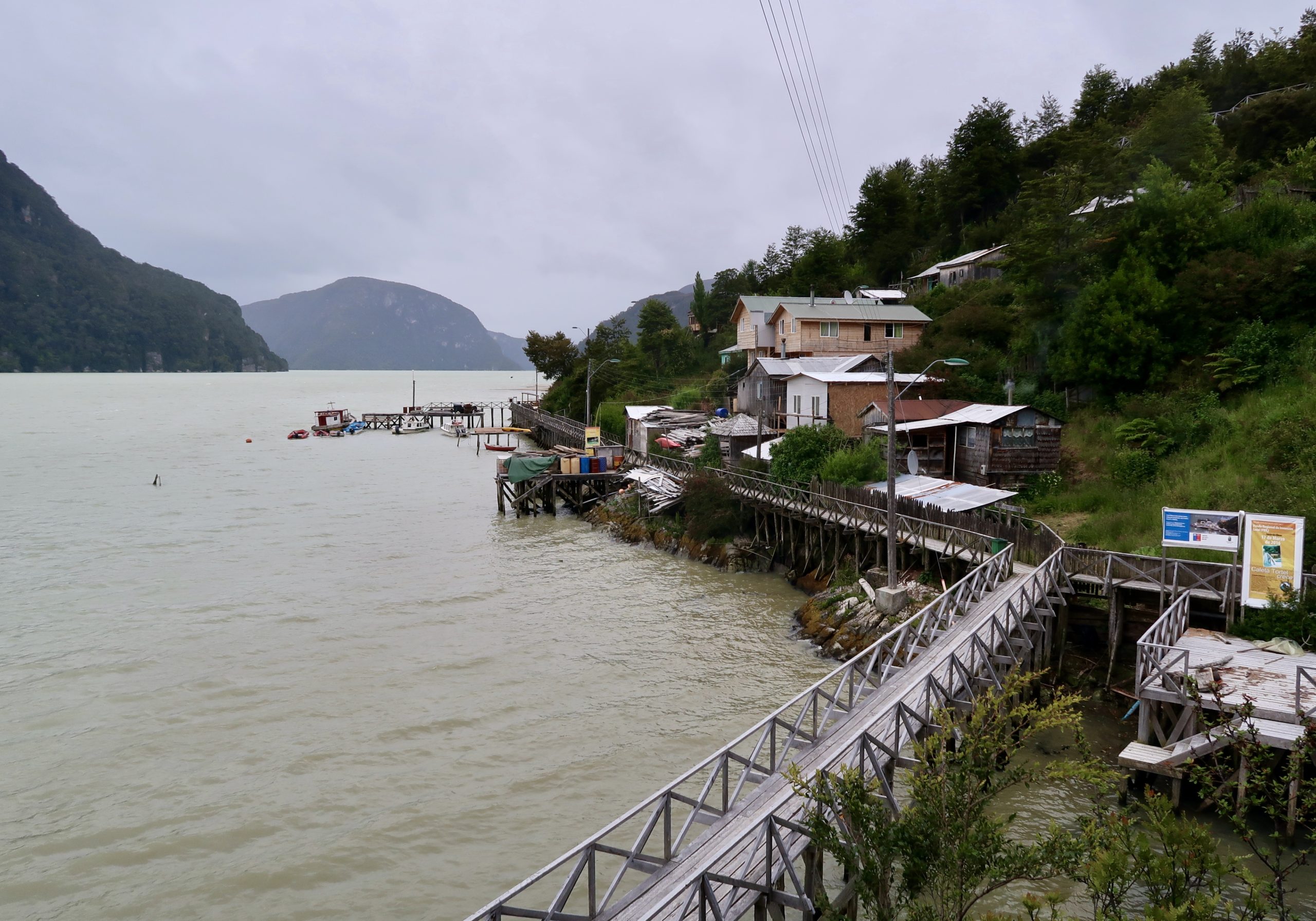 On the Piers of Tortel